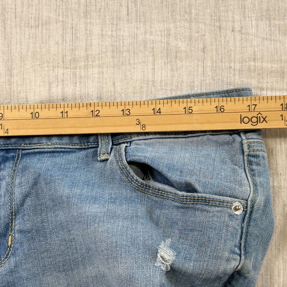 Old Navy The Rock Star Jeans Sz 14 Women's Light‎ Wash Low Rise Denim Distressed - Picture 12 of 16